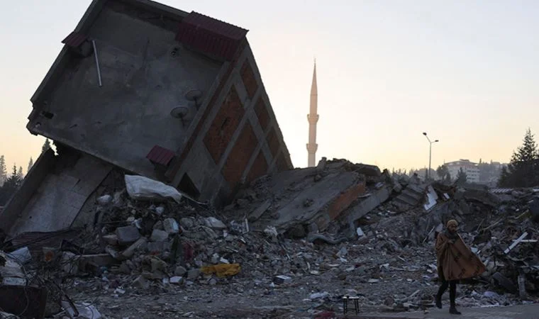 Görevi Kötüye Kullanma Suçu – Konutun Yıkımına ilişkin Kararın Uygulanmaması – Belediye Başkanı ve Fen İşleri Müdür Vekili